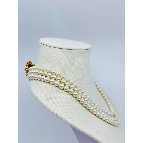 VTG Florenza Necklace Faux Pearl Cabochon Clasp Three Strand 8mm Estate Jewelry - Picture 6 of 14